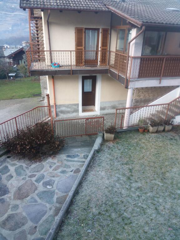 Camera Fenis Exterior photo